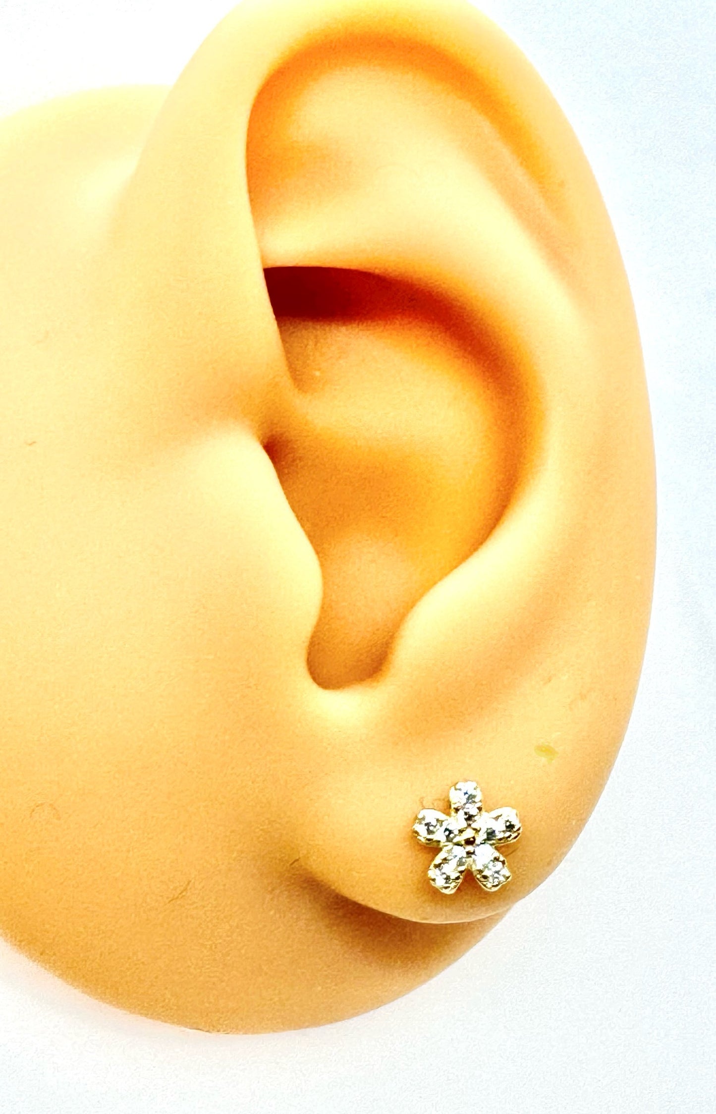 Daisy flower studs